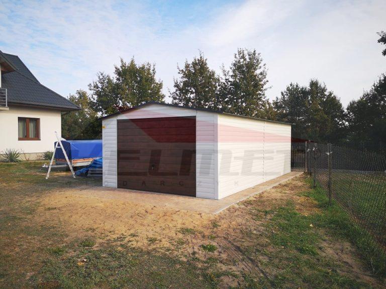 Garaż blaszany dwuspadowy akryl biel/orzech 4m x 7m